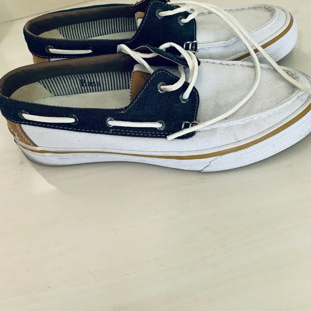 Men’s G H Bass & Co Deck Shoes Delightful Navy, Tans White Blue Ticking Lining